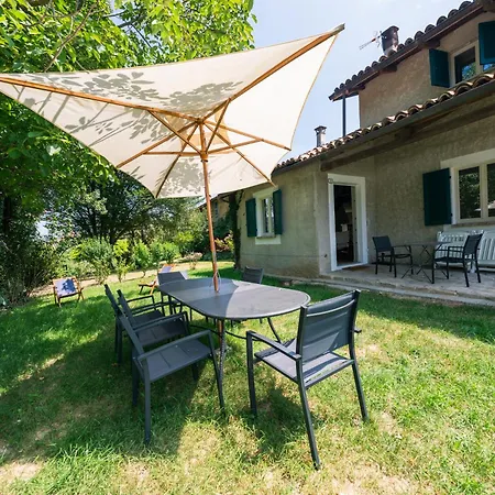 Hébergement de vacances Cascina Bera *